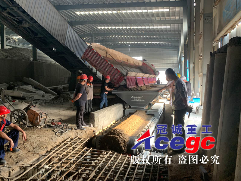 洗砂機配套液壓卸砂機投入使用